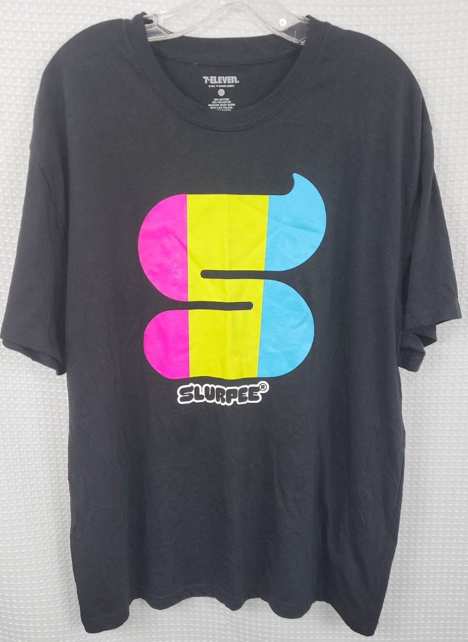7 Eleven Black Slurpee T-Shirt NWOT Size XL Pink, Yellow, Blue S