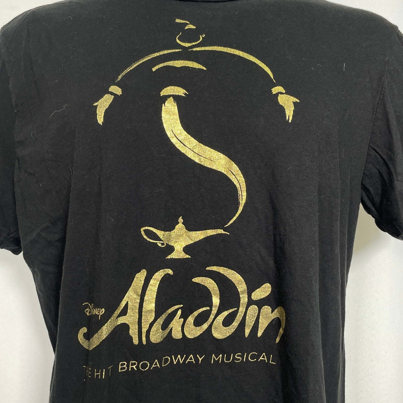 Disney Aladdin The Hit Broadway Musical Black Metallic Gold T-Shirt Men’s XL