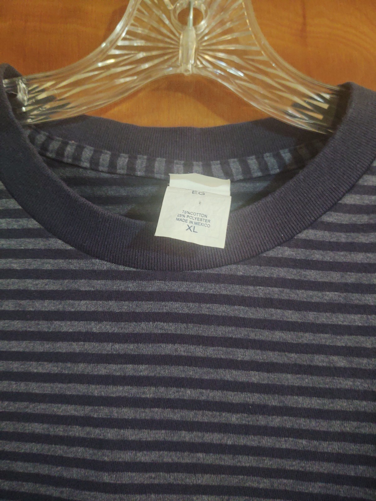 Fruit of the Loom Easy Wear T-shirts Dark Blue Color Stripe Design Size XL