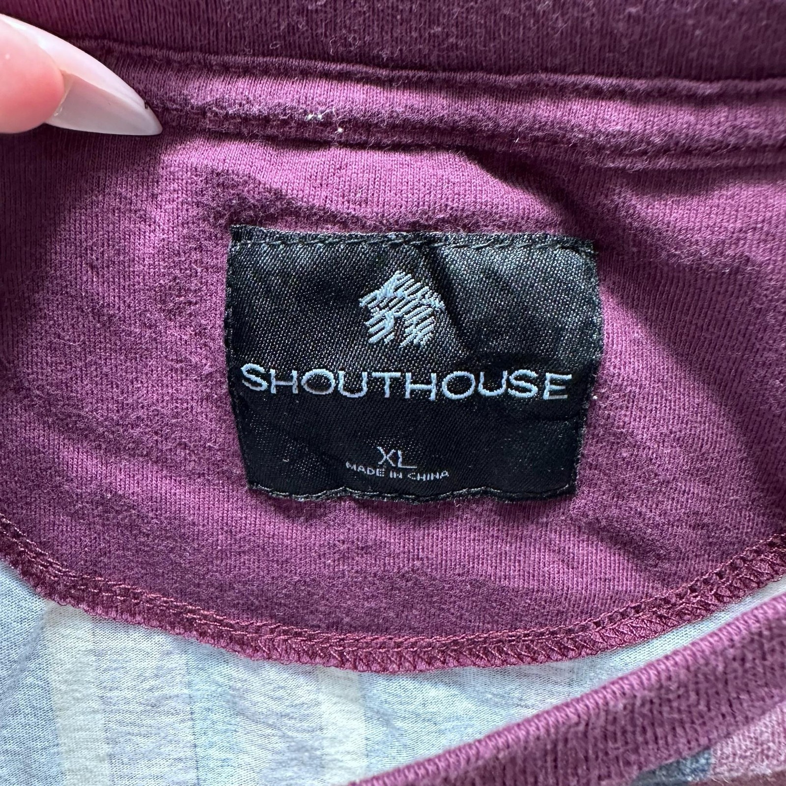 SHOUTHOUSE Shirt Mens XL Blue Striped BROOKLYN NEW YORK Embroidered Crewneck