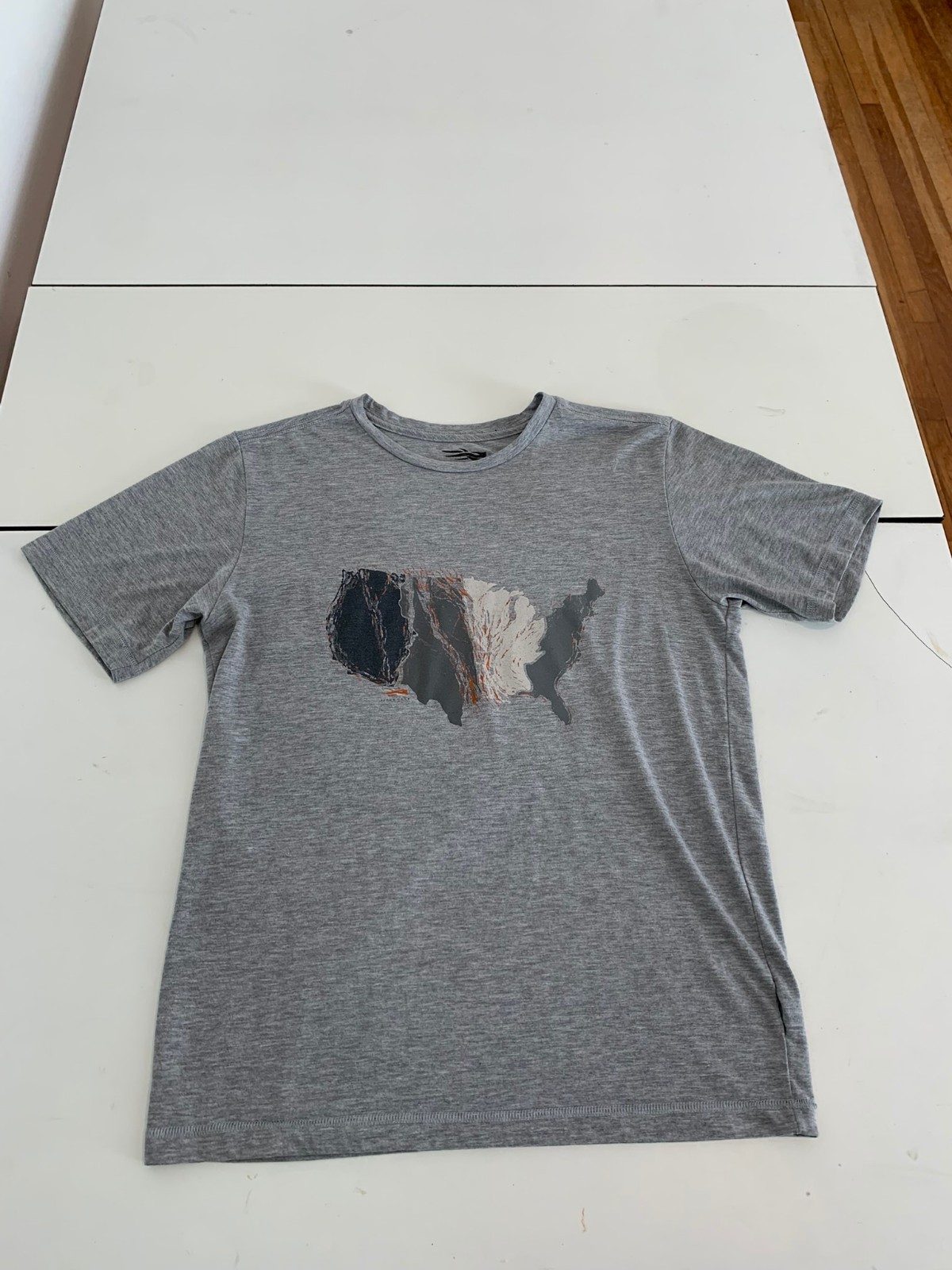 Sitka T Shirt Medium Gray USA Map Outdoor Hunting Sportsman Fishing American