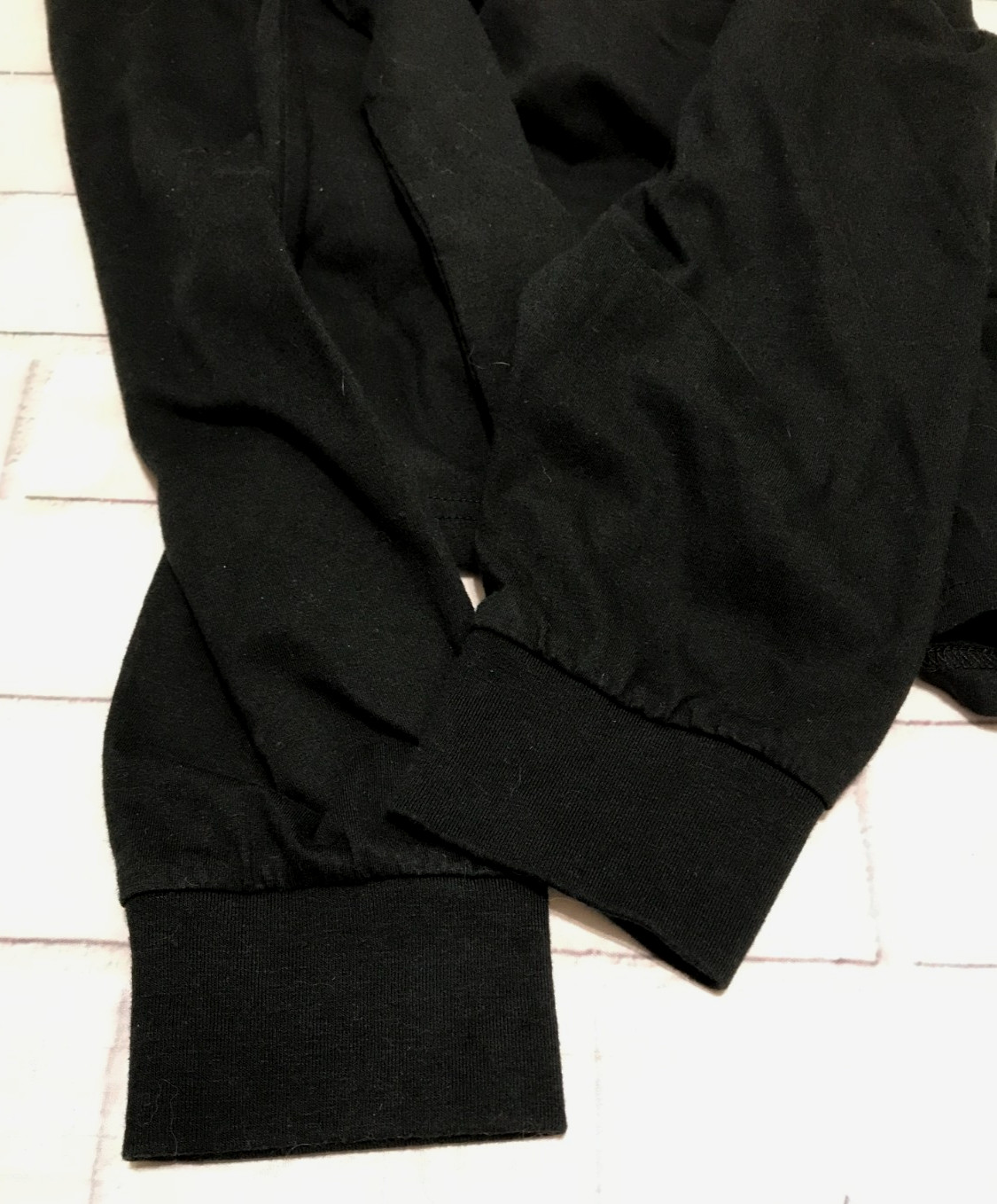 Chubbies T-Shirt Size Large Long Sleeve The Weekend has Arrived Pocket Black