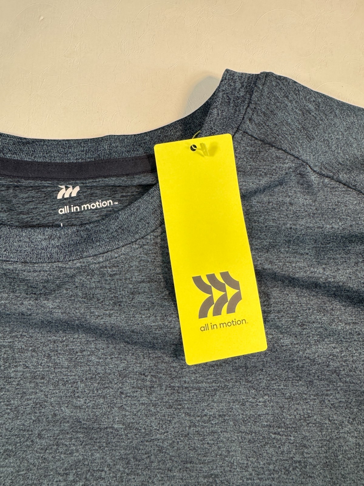 All in Motion Men’s Relaxed Fit Soft Stretch T-Shirt Size Large Navy Blue