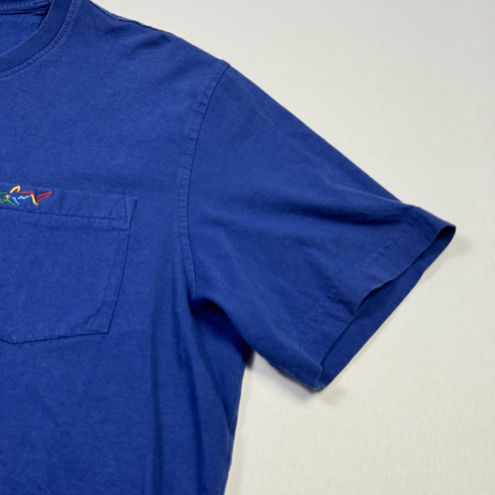 Greg Norman Shirt Mens Medium Blue Pocket Shark Logo Cotton Tee Golf Crewneck