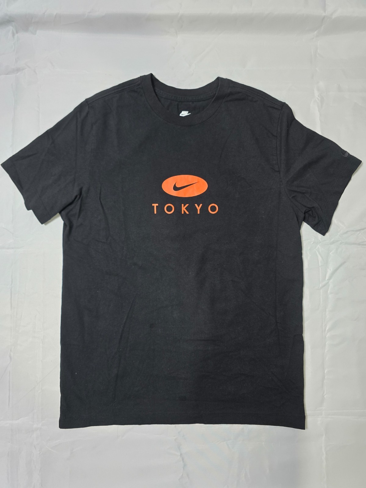 Size L – Nike Tokyo Shibuya Exclusive T-Shirt Embroidered Swoosh on sleeve
