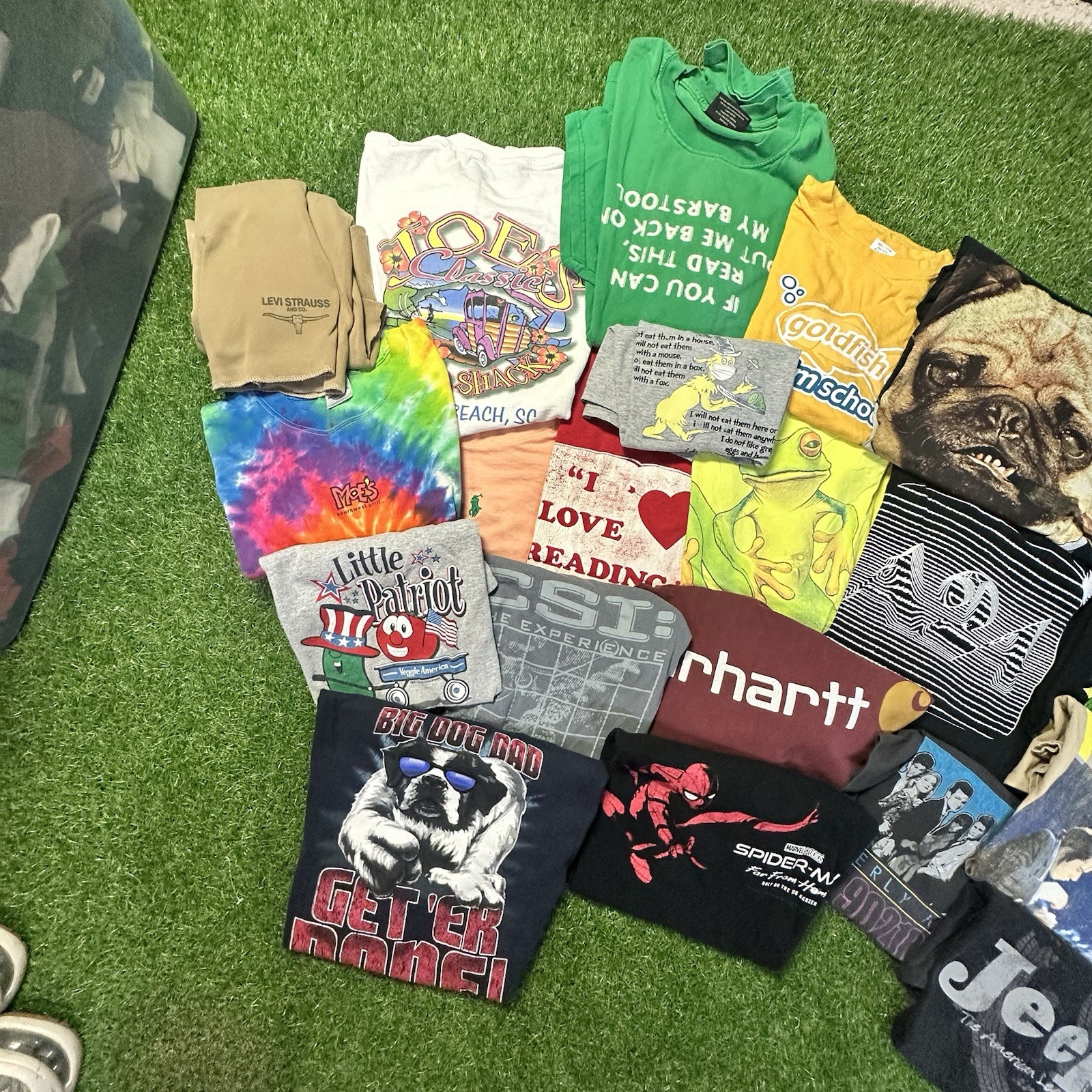 Lot of 20 Modern Graphic T Shirts Mixed Size Wholesale Bulk Reseller Y2K A24