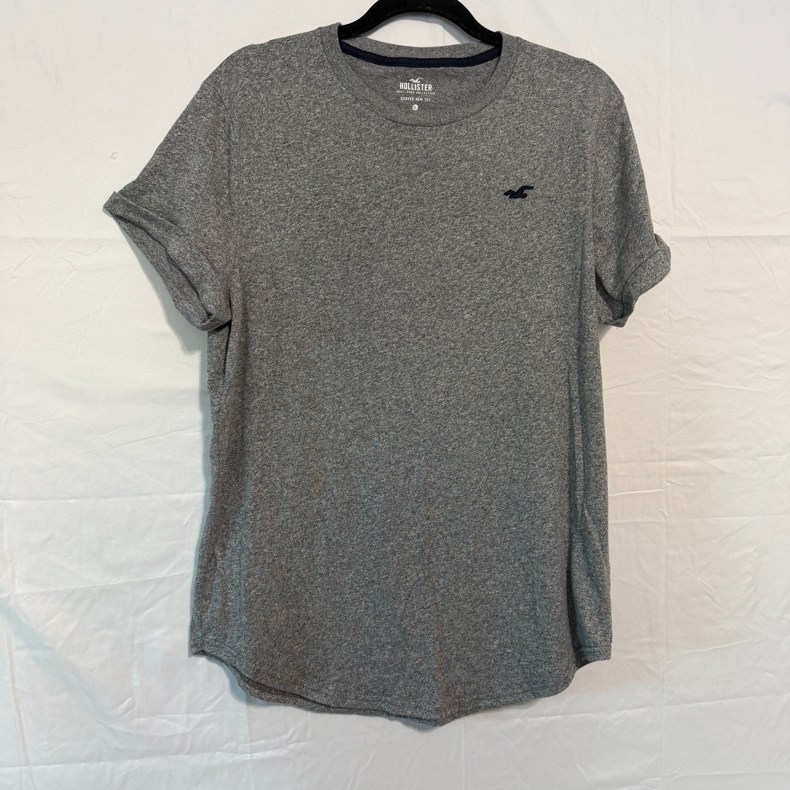 Hollister Must Have Collection Curved Hem Tee T-shirt XL Gray EUC