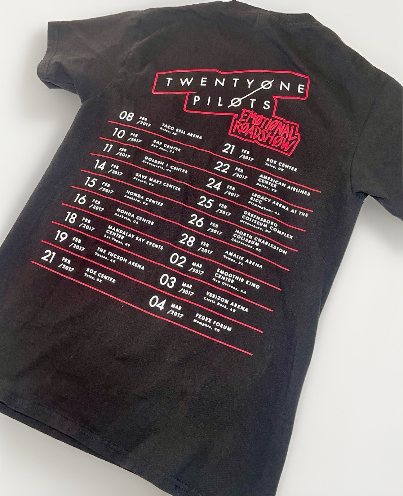 Twenty One Pilots Emotional Roadshow 2017 Tour T-Shirt Size Small Merch