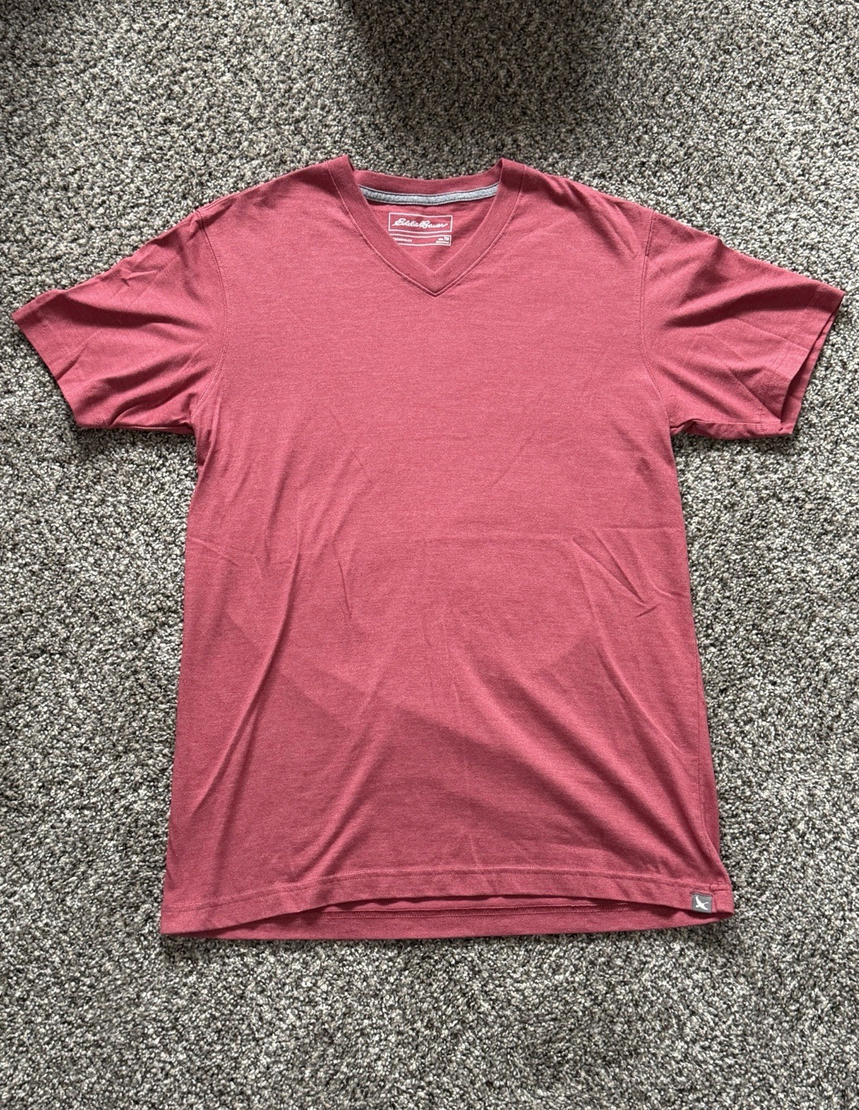 Eddie Bauer Men TM Red V-Neck Short Sleeve T-Shirt