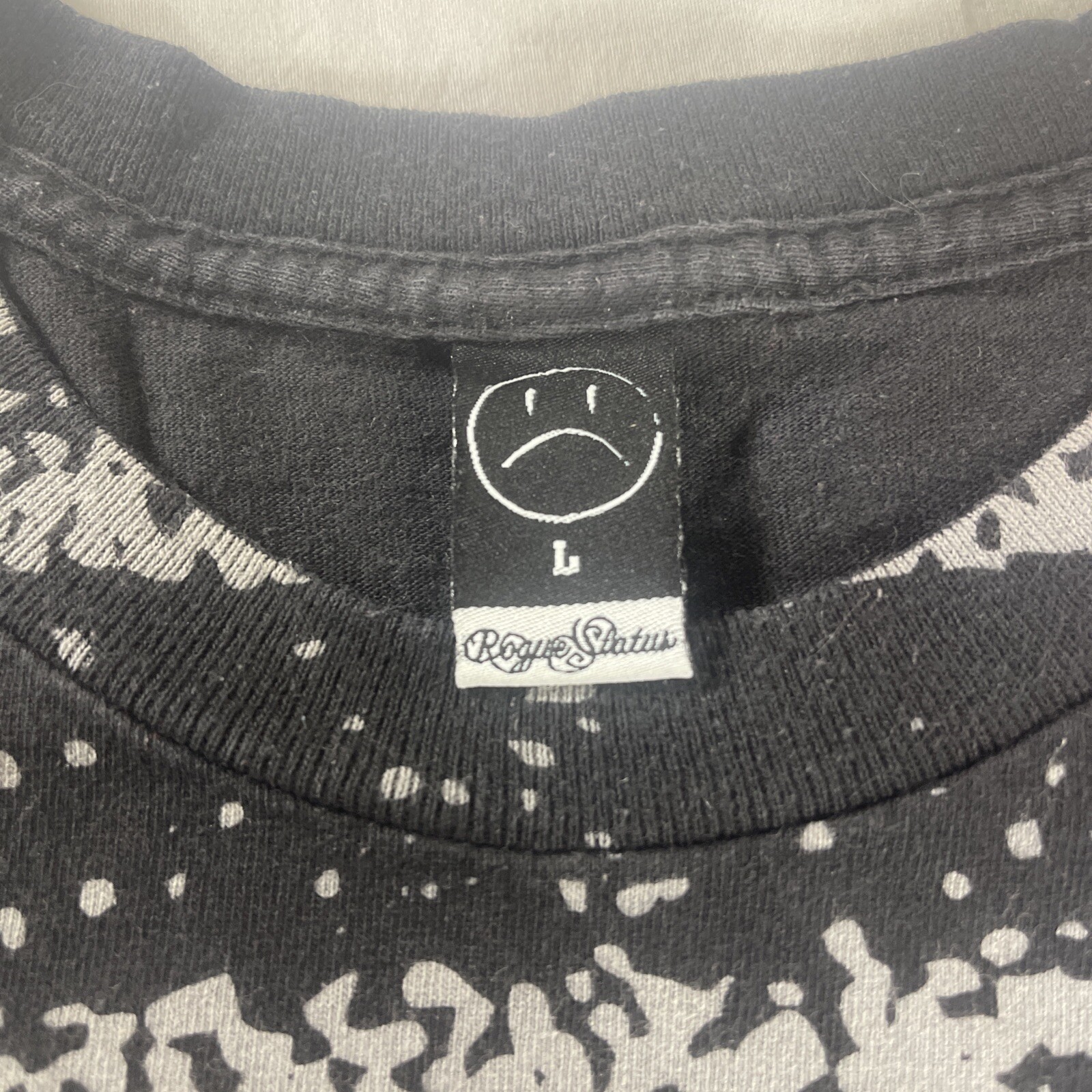 Vintage Rogue Status L T-Shirt Rob Dyrdek AOP Logo Skater Y2K HTF Pattern
