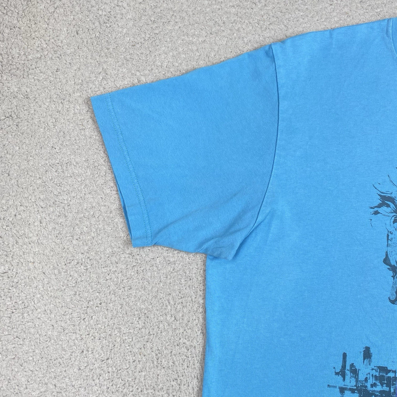 Uniqlo Metal Gear Solid 2 T Shirt Men’s Size L Blue Sons of Liberty *Flaws*
