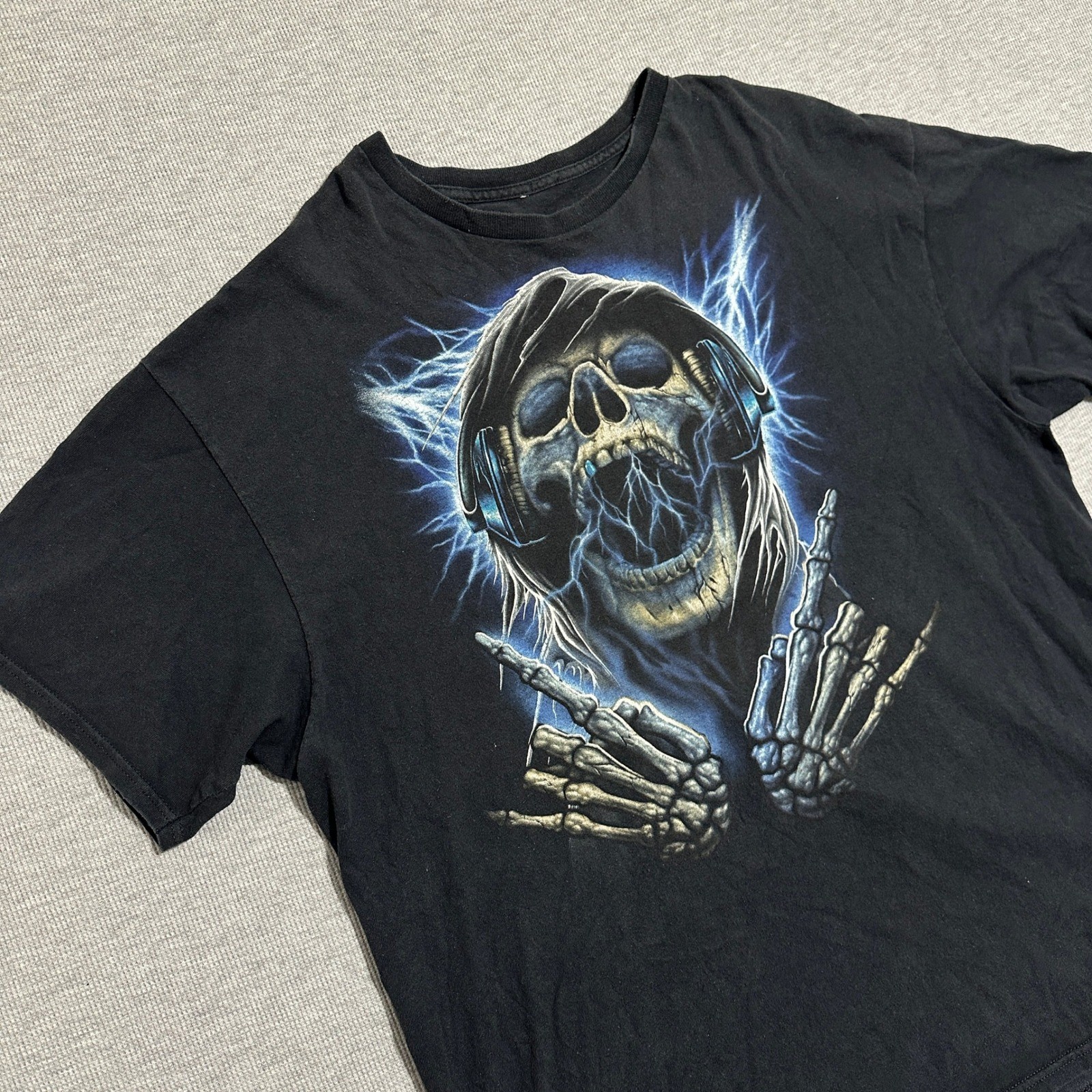 Y2K Skull Headphones Lightning Bolt Graphic Tee Black Grim Reaper Rock XL