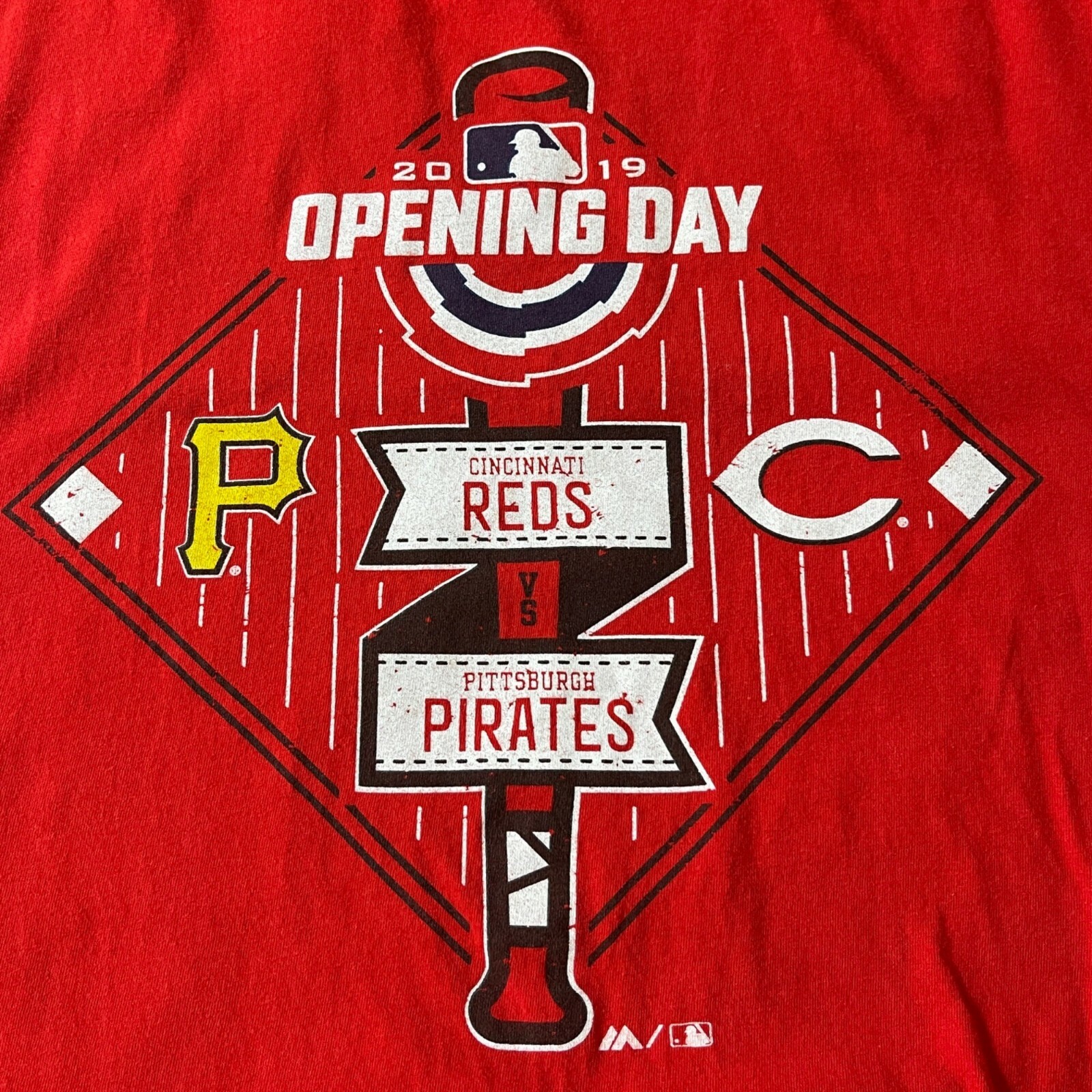Cincinnati Reds 2019 Opening Day Short Sleeve Crewneck T-Shirt Size XXL 2XL