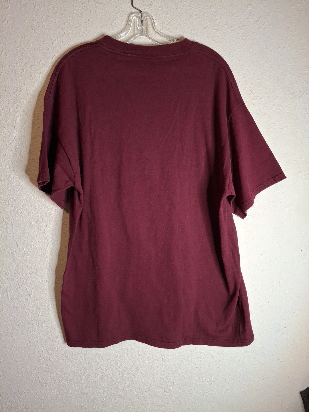 Men’s Vintage 90s Embroidered Dad Father Shield T-shirt Shirt XLarge Maroon TSI