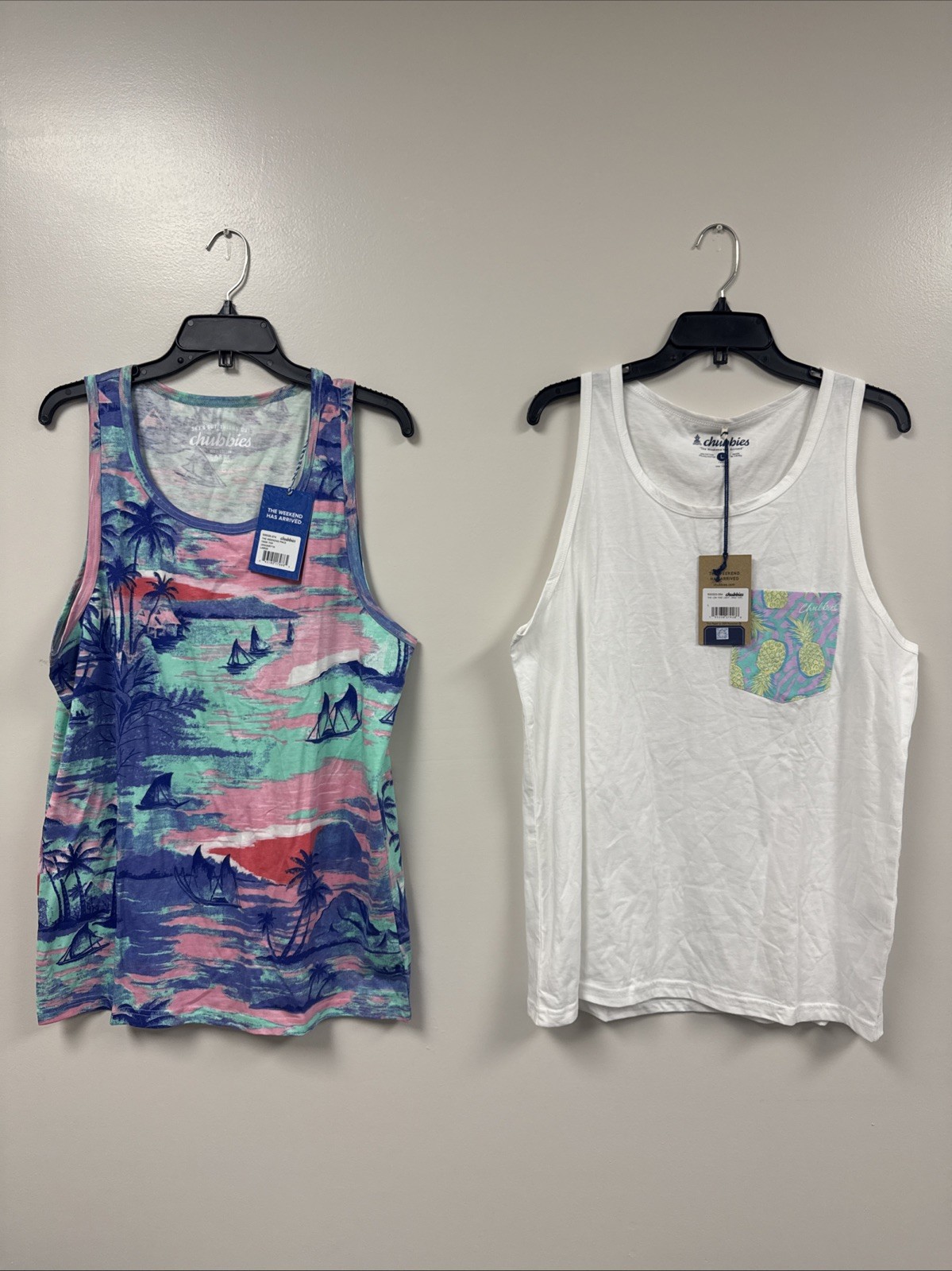NWT & Imperfection Chubbies 2 Tank Tops Large