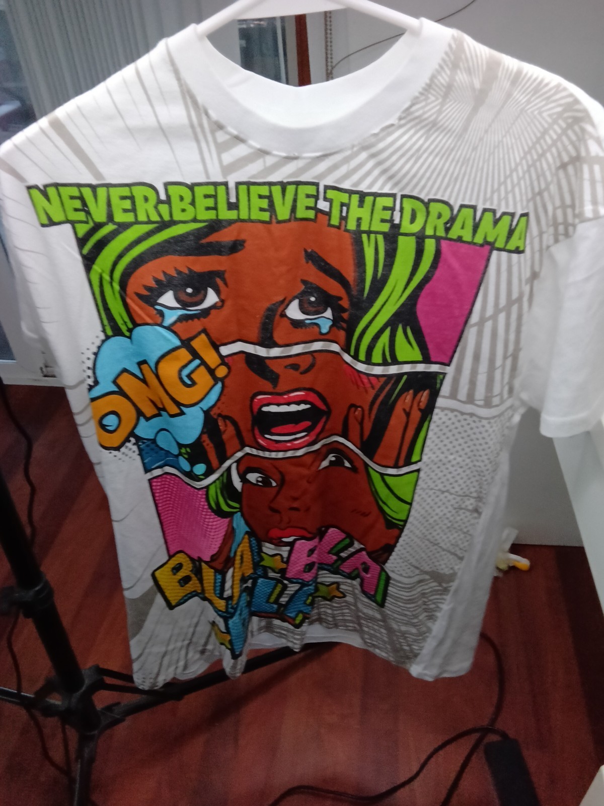 Brisco Brands Never Believe The Drama Comic Men’s Graphic T-Shirt White XL
