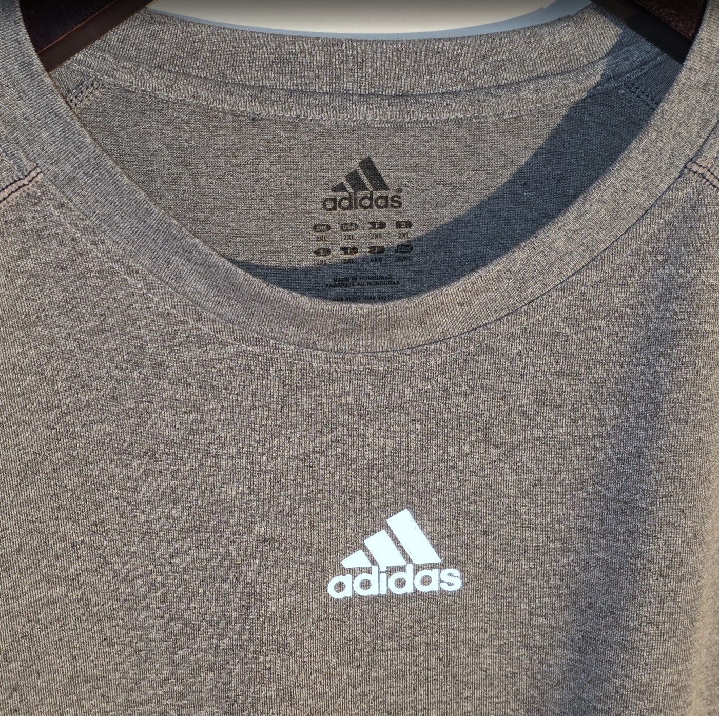 NWOTS ADIDAS Gray Climate Tee Shirt Crew Neck Gym Athletic Dri-Fit Size 2XL