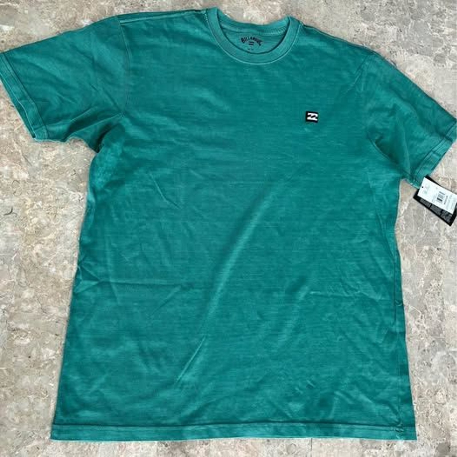 Billabong Wyatt Crew SS T-Shirt Green Garment Dye Logo Tee NWT Men’s Small