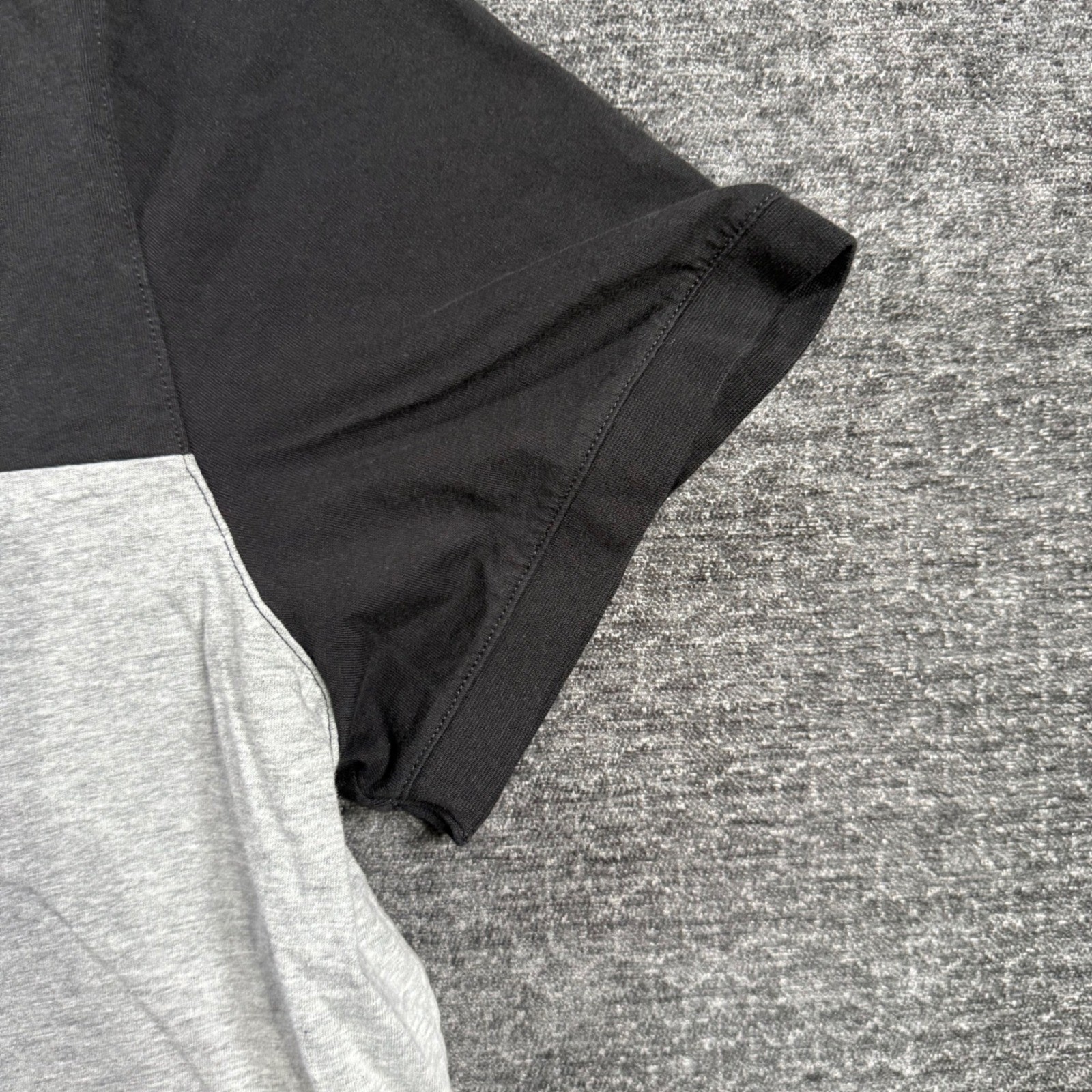 Michael Kors Mens Colorblock T-Shirt Black Grey Shoulder Logo KH351RRFV4 XL