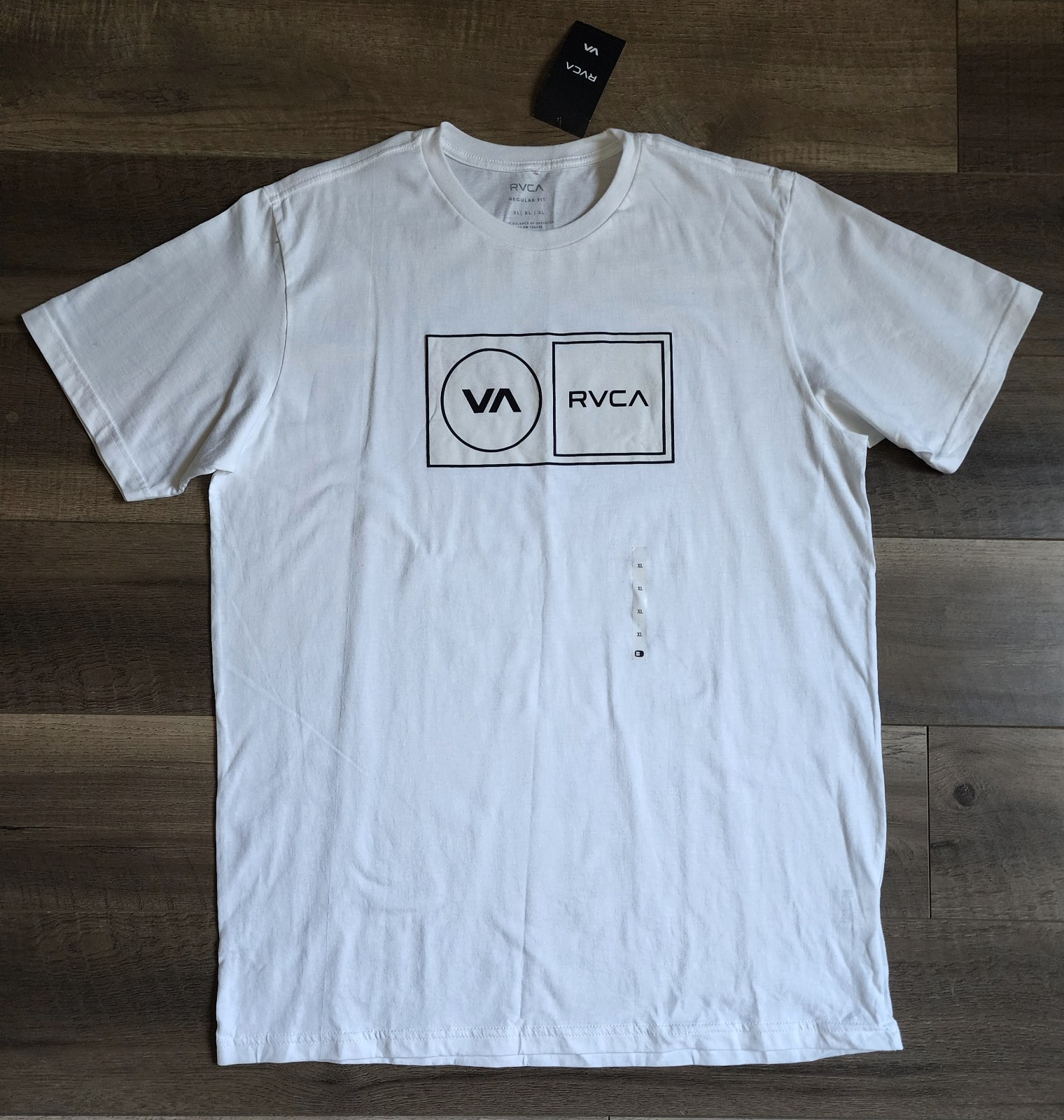 NEW RVCA T Shirt Mens Size XL White Cotton Regular Fit Crew Neck Short Sleeve