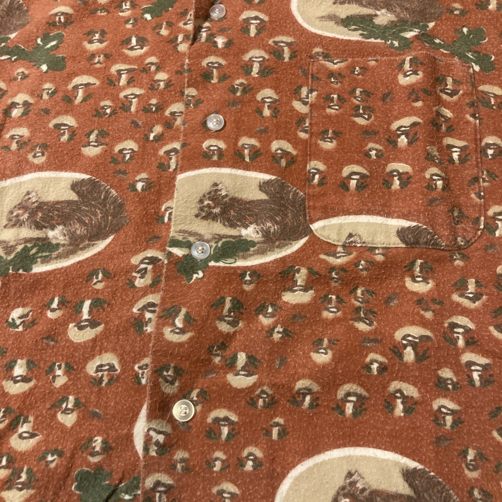 Vintage 70s Mushroom Squirrel Print Permanent Press Button Up Shirt M Cotton