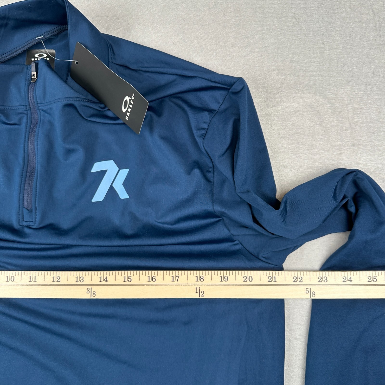 Oakley Shirt Mens Large Blue Hydrolux Podium 1/4 Zip Pullover Golf Training