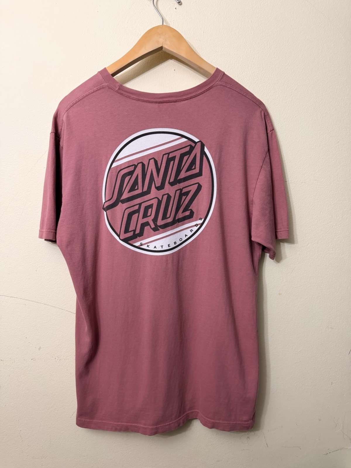 Santa Cruz Skateboards T Shirt Men’s Size Medium Classic Lightweight