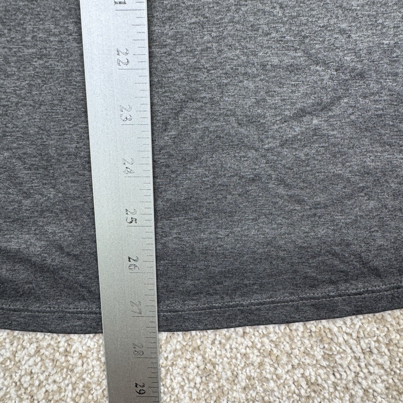 Under Armour The Tech Tee Shirt Mens Size Large Gray Short Sleeve Raglan 1326413