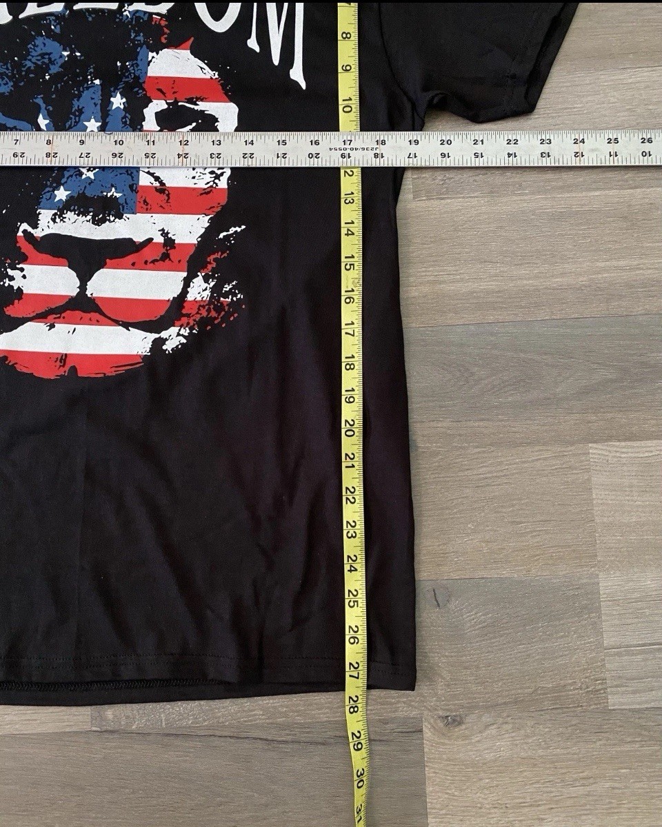 BROOKLYN VERTICAL Freedom Men’s T-Shirt Medium Lion Red White and Blue Cotton