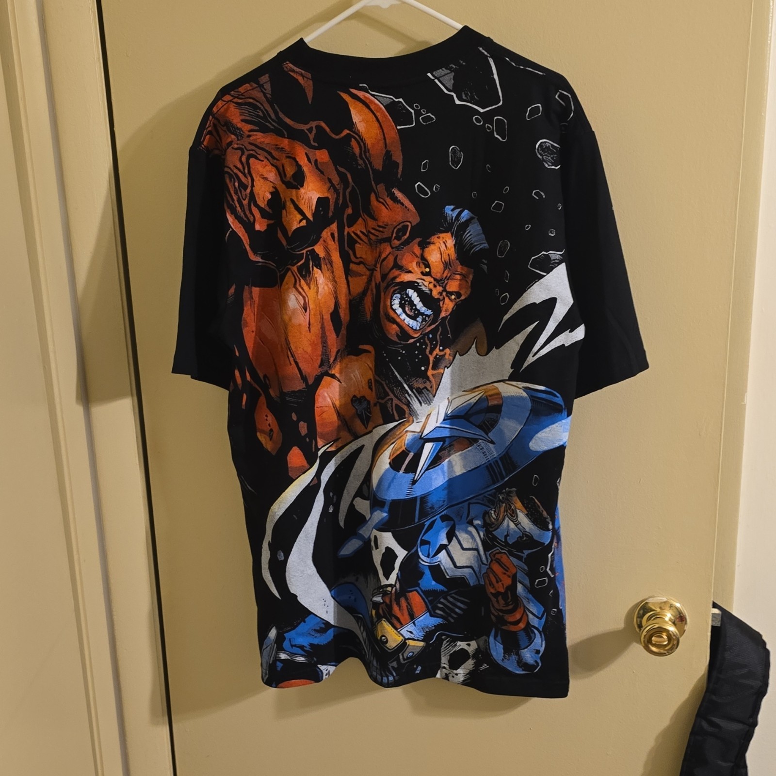 The Premium Limited Edition Captain America Graphic Print Black Men’s L
