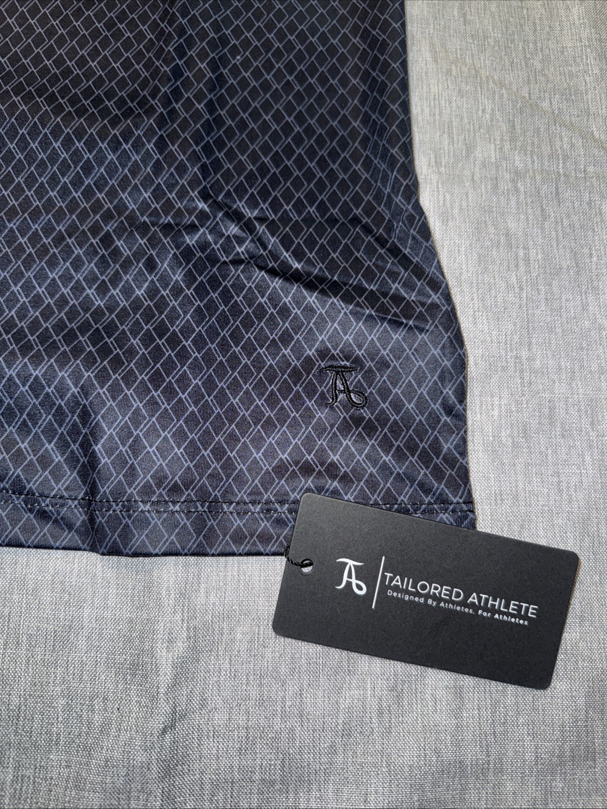 Retro Open Collar Polo In Square Geo Print XL -Brand- Tailored Athlete