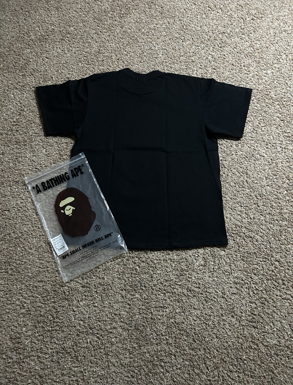 A Bathing Ape BAPE Men’s Black Ape Head Logo Graphic Crewneck T-Shirt Size M