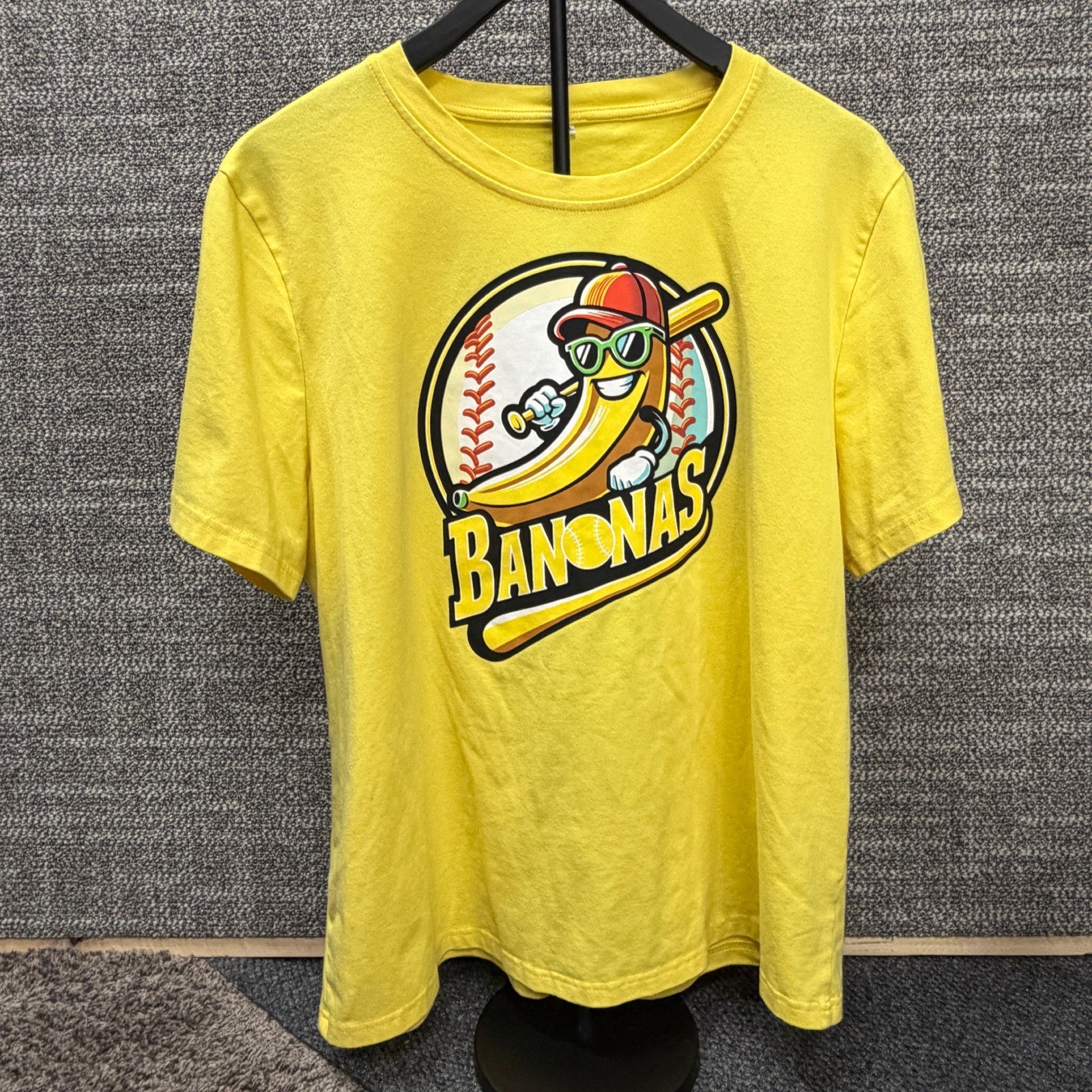 Savannah Bananas Baseball Graphic Tee Yellow Short Sleeve Shirt Mens 2XL
