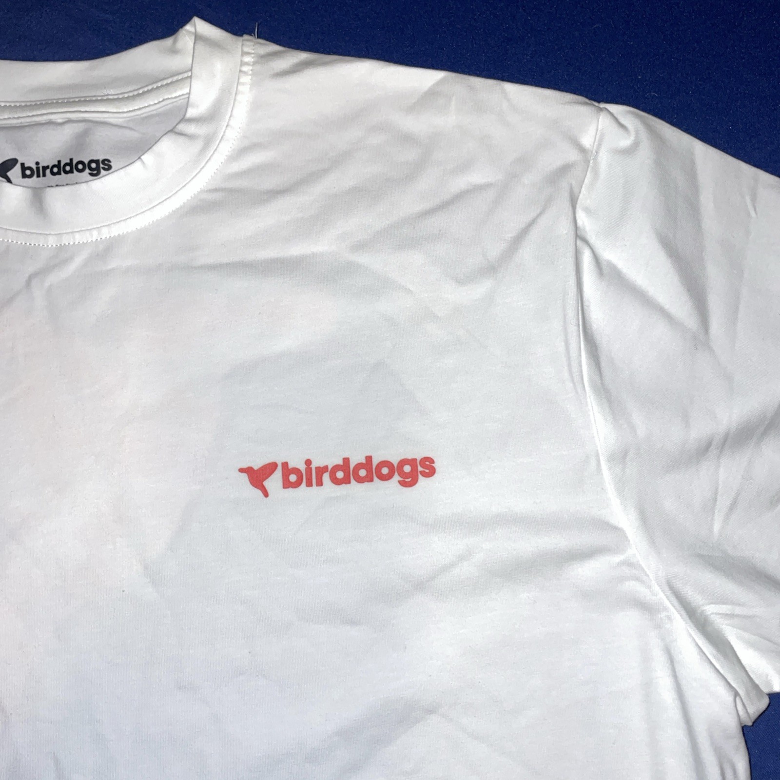 Birddogs Blue Flower Bird White Tee Men’s M Cotton Spandex Graphic.