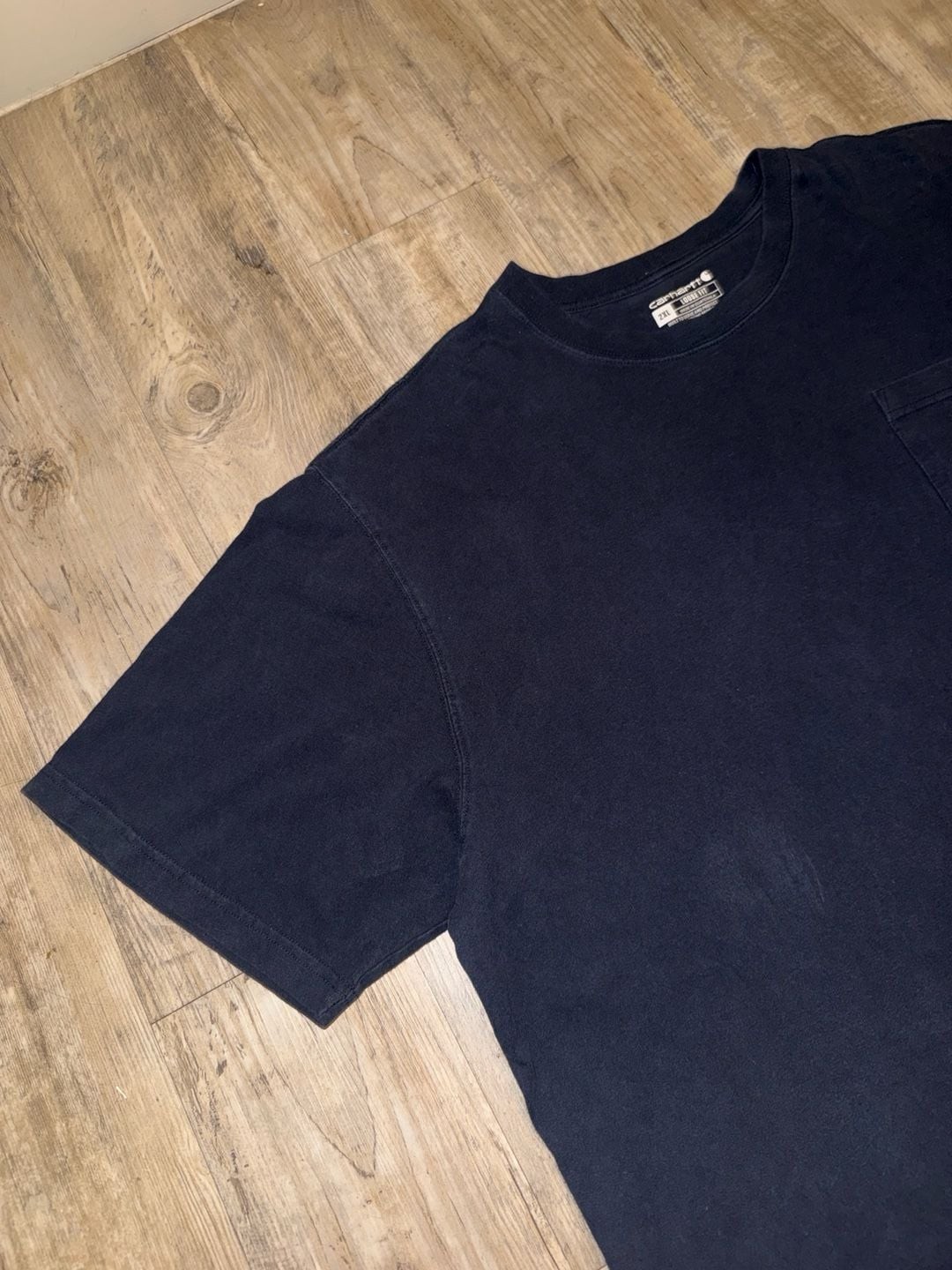 Vintage Carhartt Loose Fit Heavyweight Short Sleeve Pocket T-Shirt Navy Blue