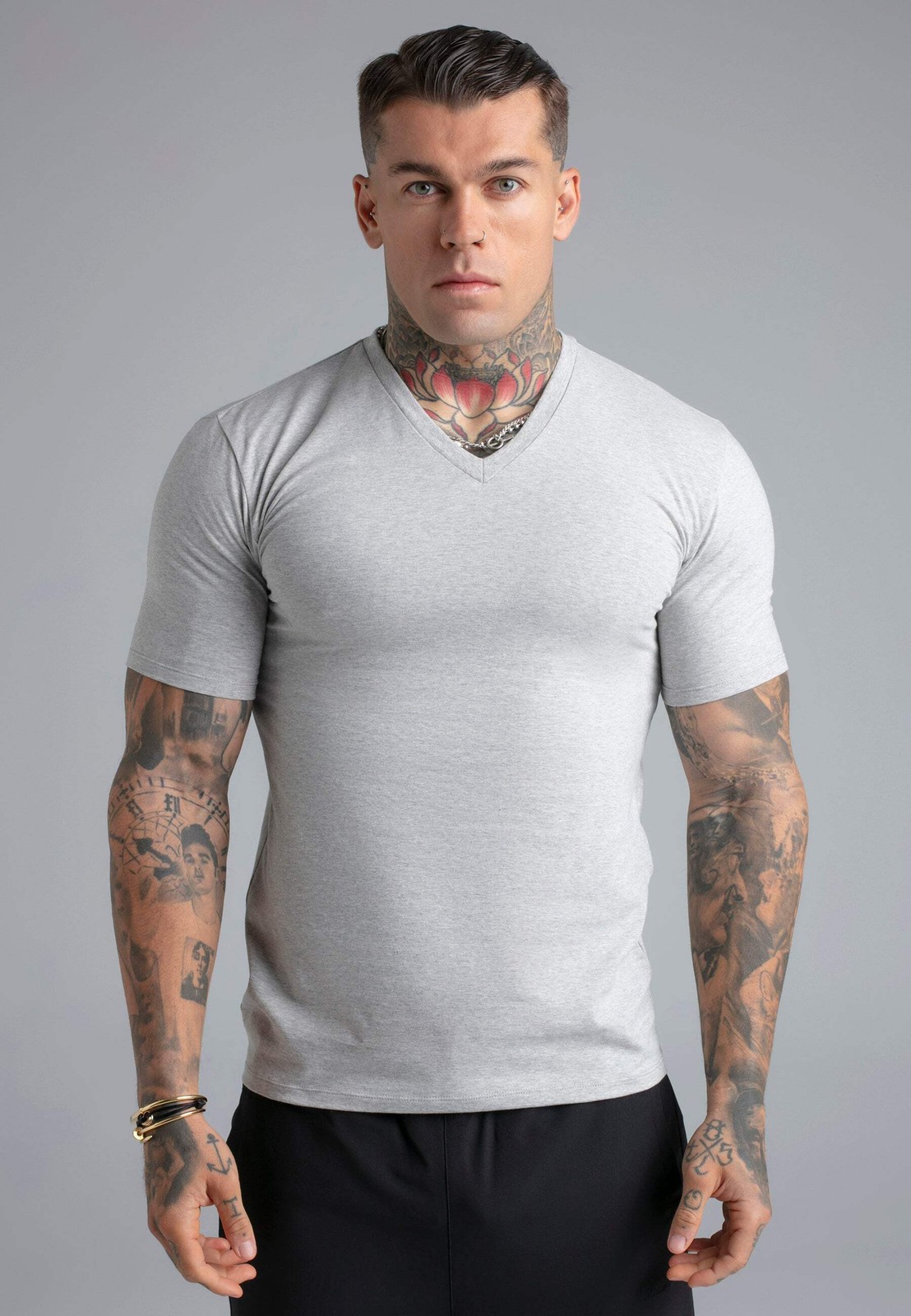 SikSilk Men’s Short Sleeved Muscle Fit V-Neck T-Shirt Tee Grey Marl