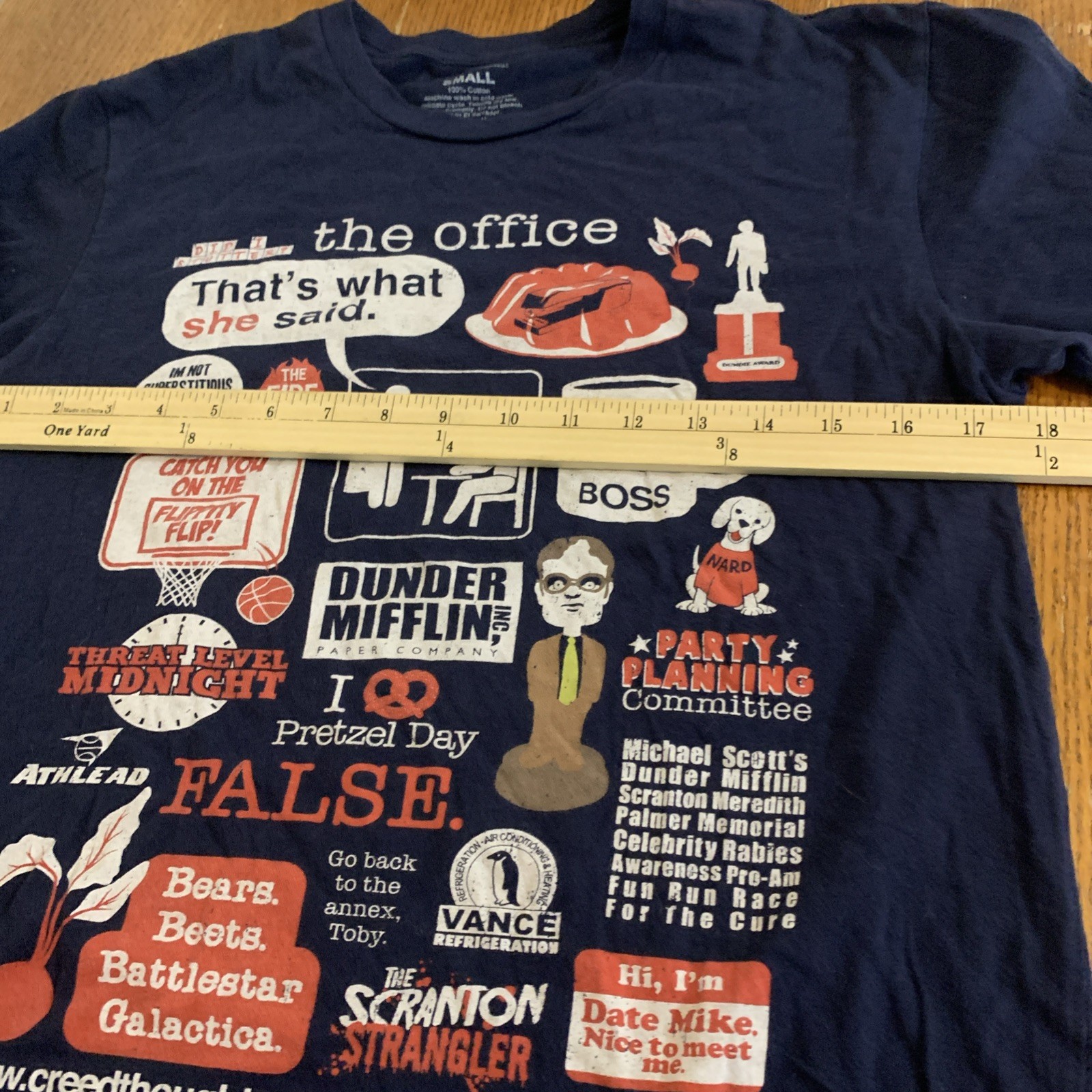 The Office Dwight Schrute T-Shirt Mens Small Graphic Tee Quotes From The Show