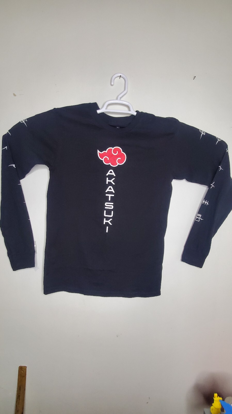 NWOT Naruto Shippuden Akatsuki Adult Teen Unisex Graphic T-Shirt Small