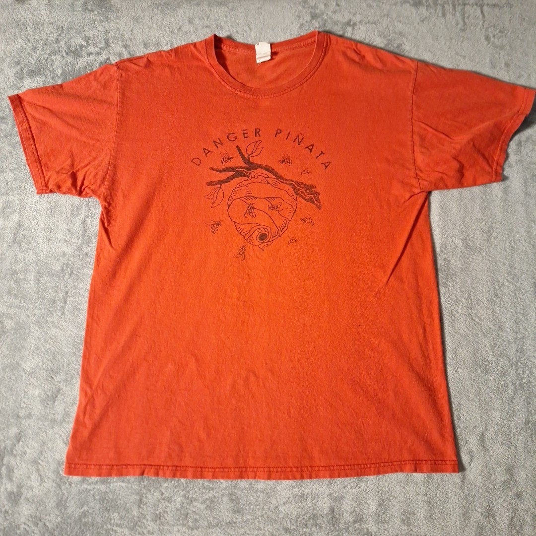 Vintage Danger Pinata T-Shirt Short Sleeve Size Large Red Cotton Bee Hive