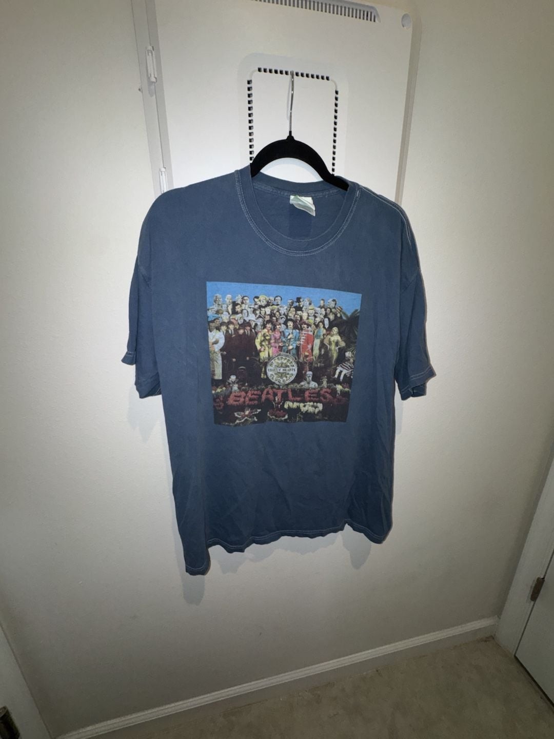 Vintage 2005 The Beatles Sgt. Pepper’s Lonely Hearts Club Band T-Shirt