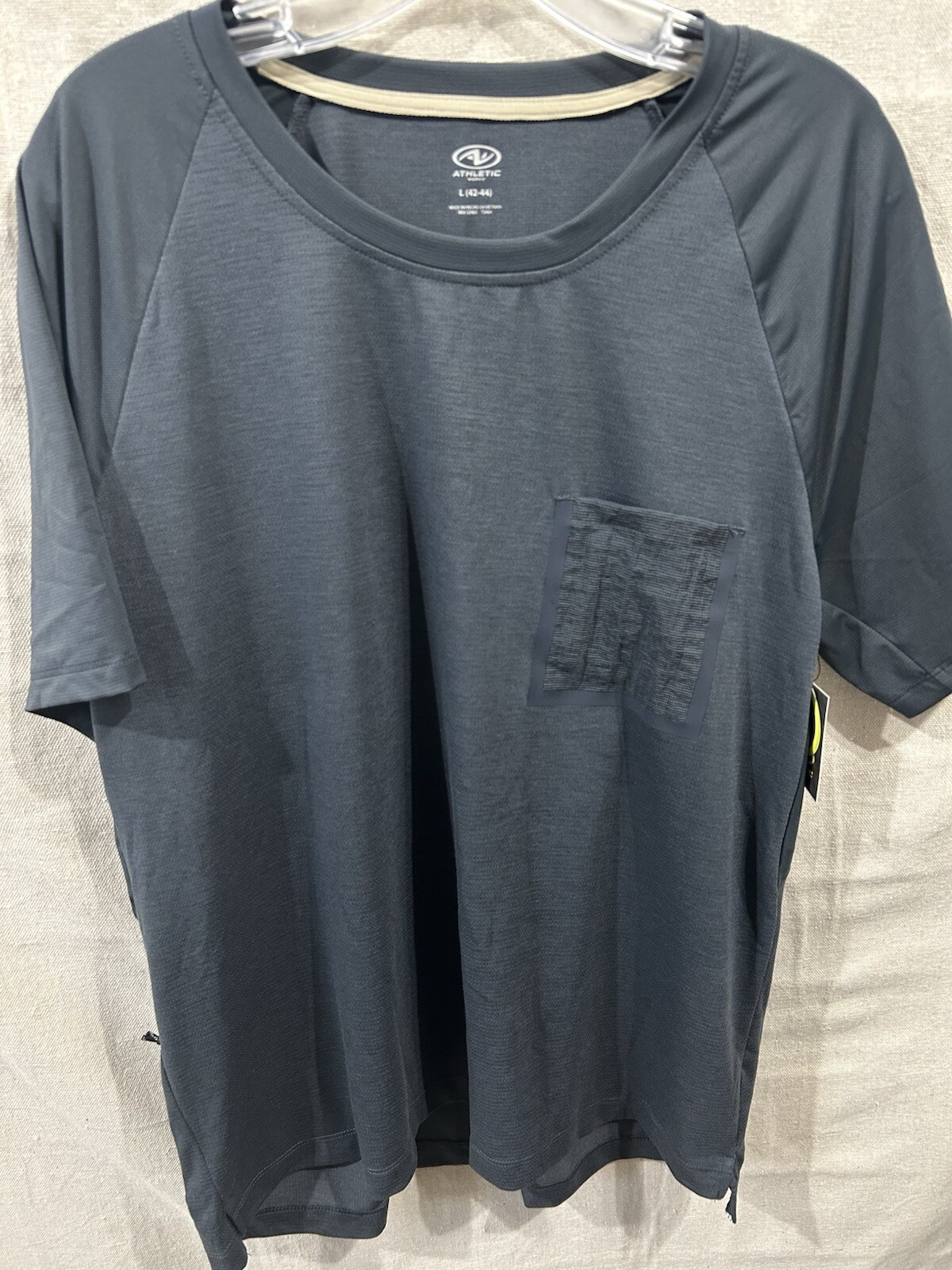 Athletic Works Greystone Men’s T Shirt Size L