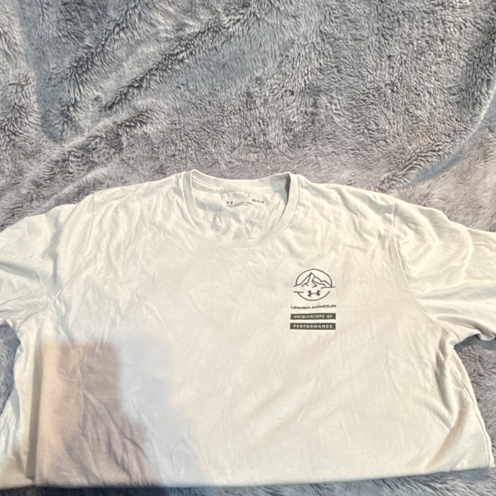 Under Armour White Graphic Camo Logo Tee Crew Neck Short Sleeve Men’s L Loose