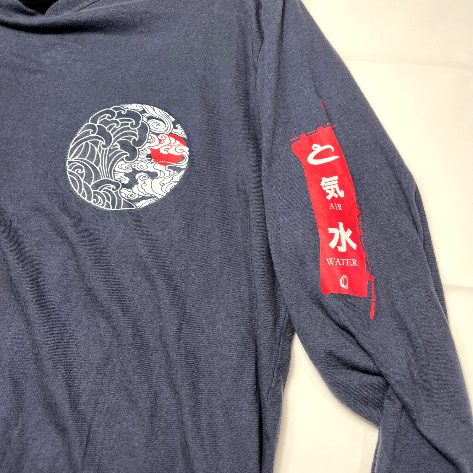 Carbon2Cobalt Mens Long Sleeve Blue T-Shirt Sz M Japanese Fire/Earth Design Soft