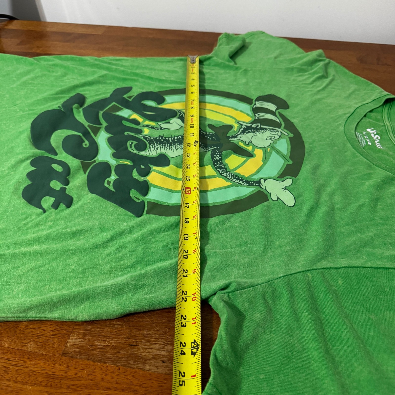 Dr Seuss t shirt lucky cat mens xl heathered green