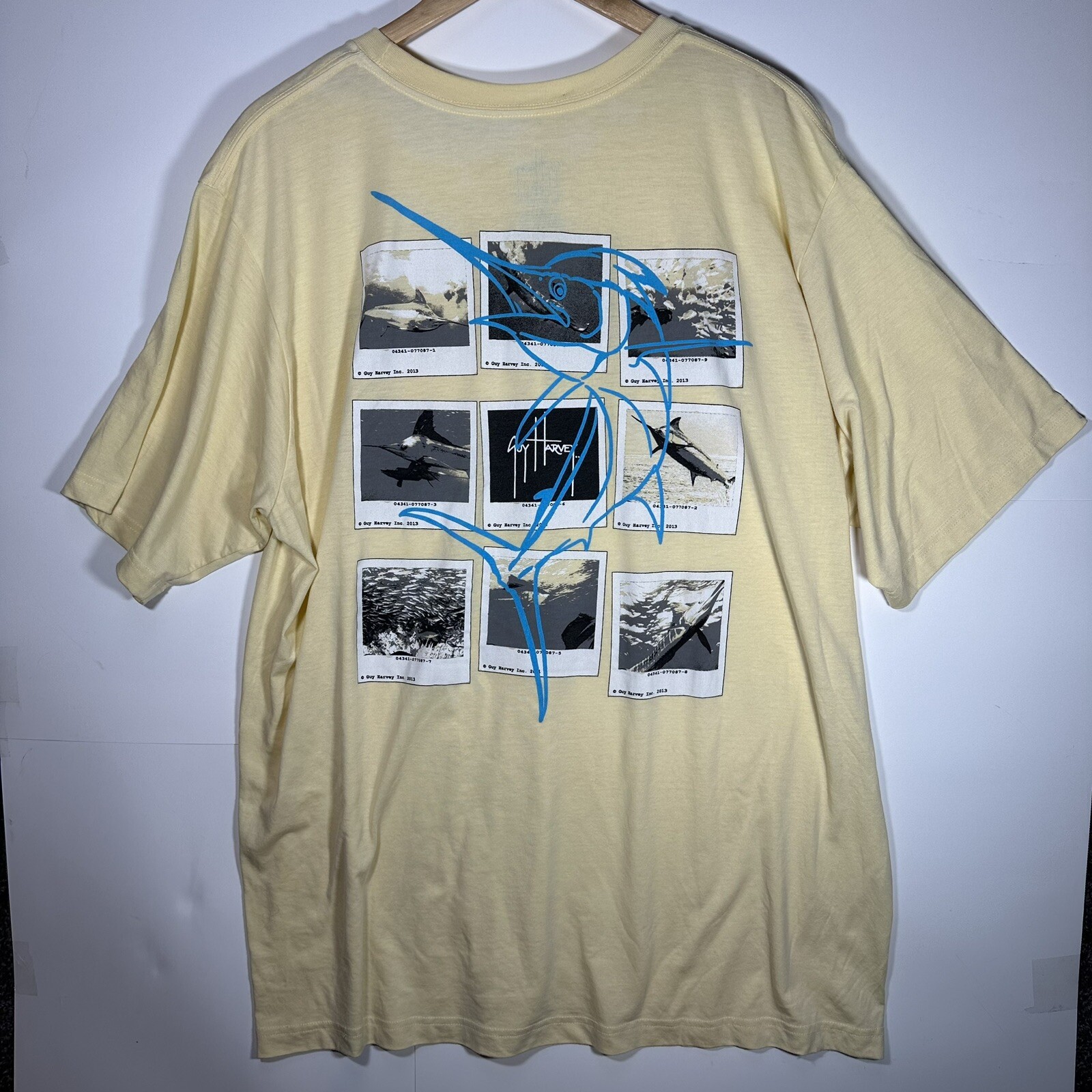 Guy Harvey Mens Shirt XXL Yellow Graphic Tee-Shirt Marlin Fishing Short Sleeve