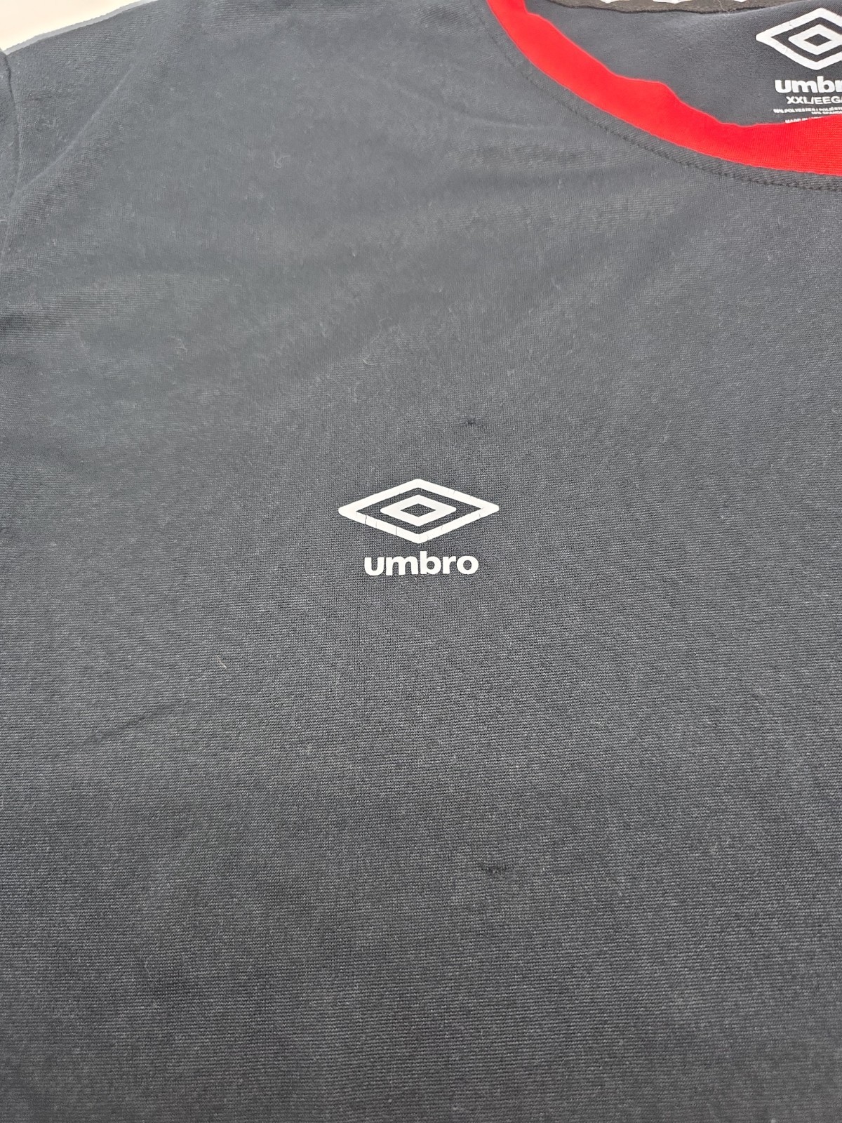 Umbro T-Shirt Men 2XL Black Solid Polyester Spandex Blend.#46877