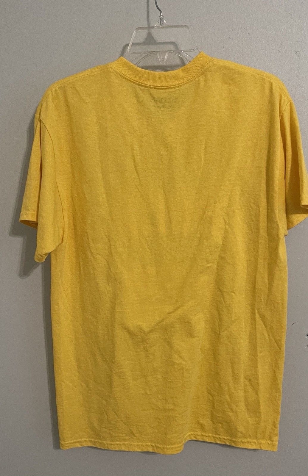 Gildan DryBlend Men’s Yellow Graphic Print Crew Neck Short Sleeve Tee M (MILD)