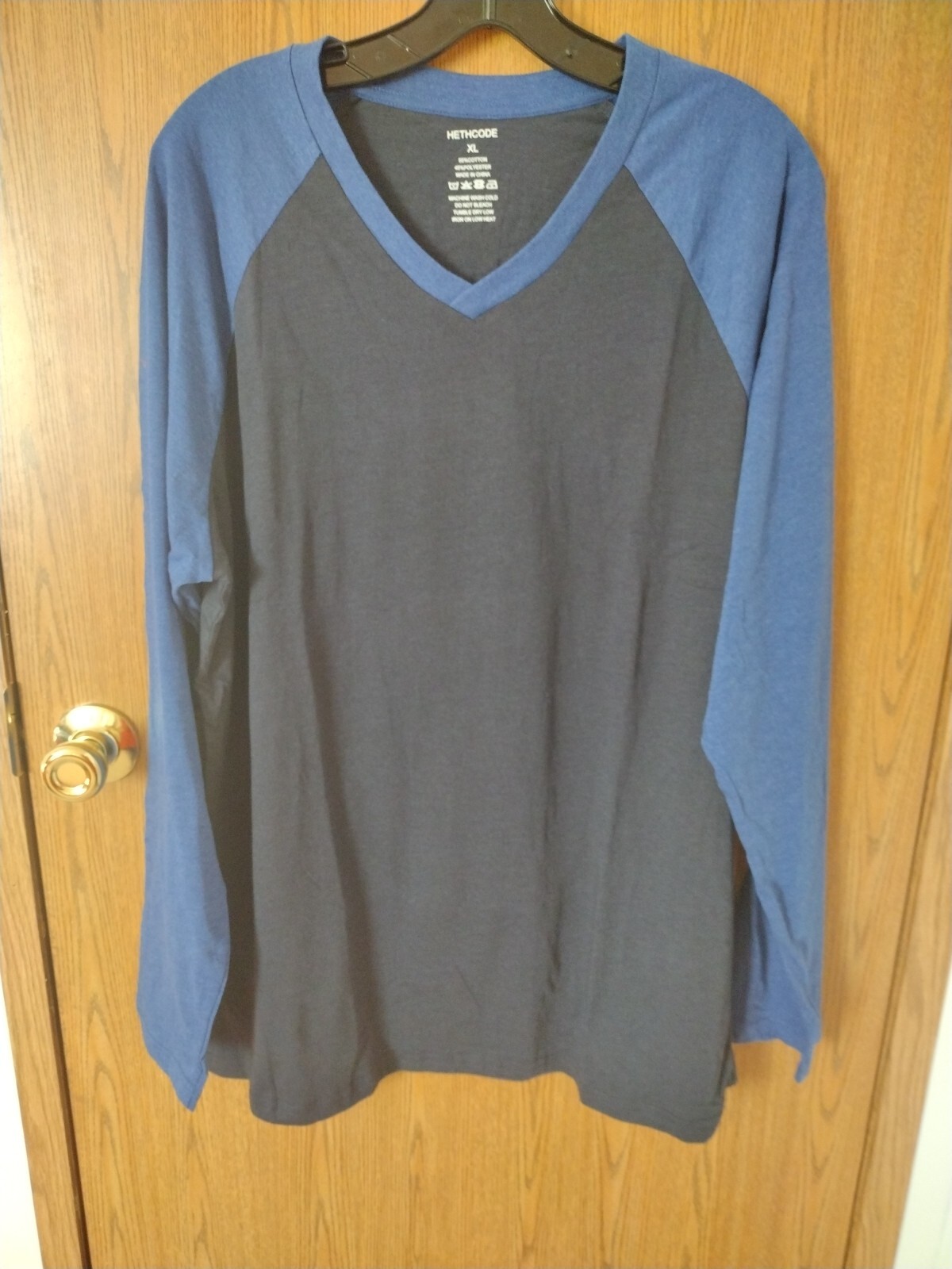 Hethcode New Men’s Blue Athletic Long Sleeve Shirt V Neck Size XL Slim Fit