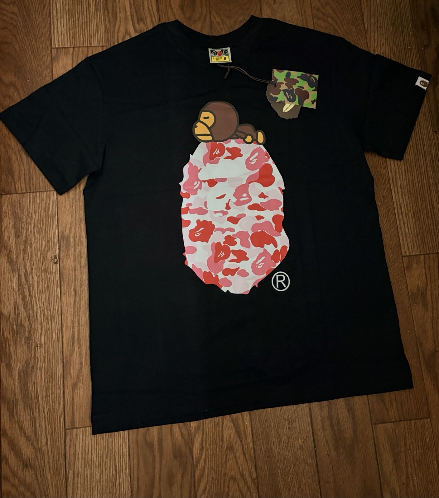 A Bathing Ape BAPE Men’s M Black Graphic Logo Crew Neck Short Sleeve T-Shirt