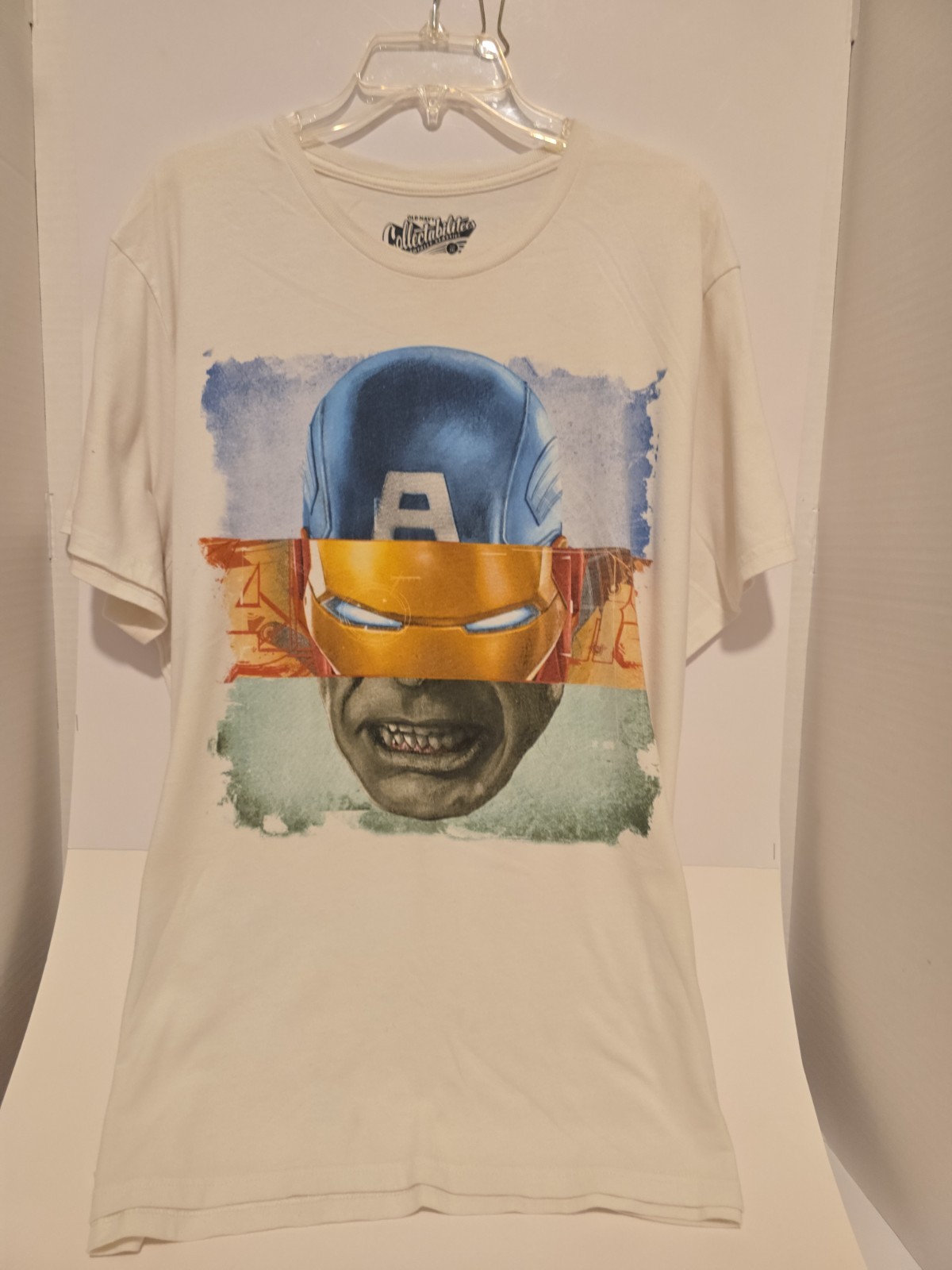 “Old Navy Collectabilitees Marvel Avengers graphic tee, circa 2013,new without